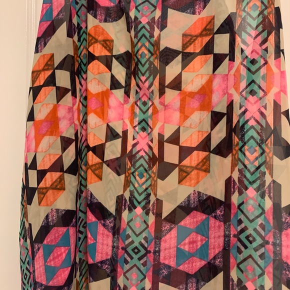 Tank - Picture 2 of 3